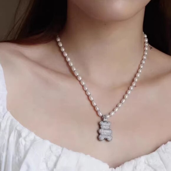 APM Monaco XL Mood Yummy Bear Adjustable Necklace with Pearls - Picture 7 of 7